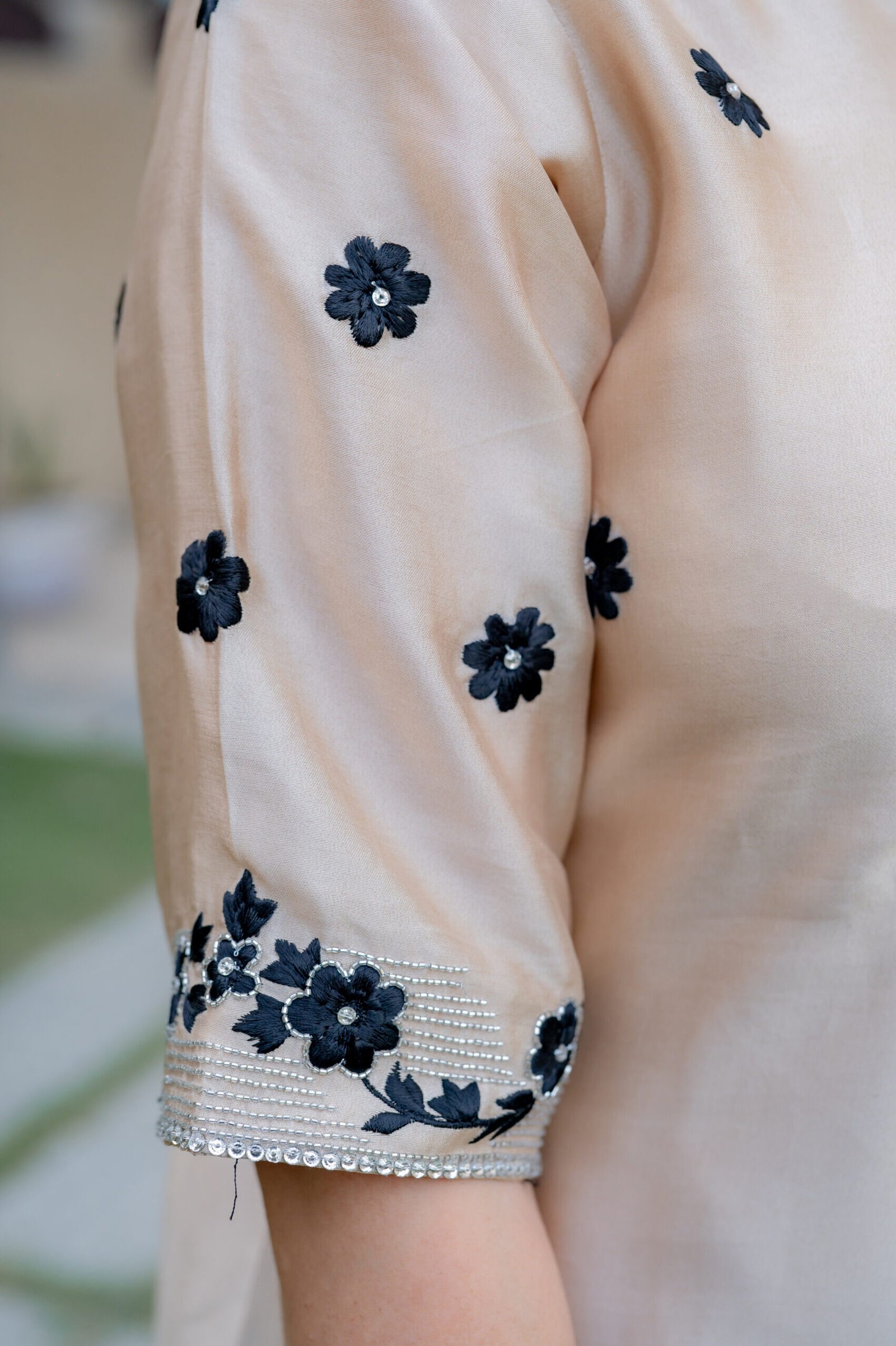 GOLDEN BLOSSOM - Image 2