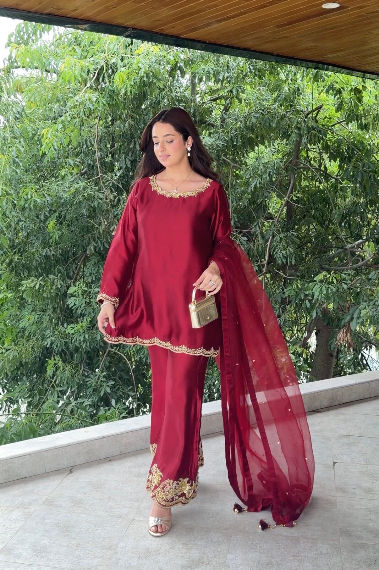 MAROON ROYALE - Image 2